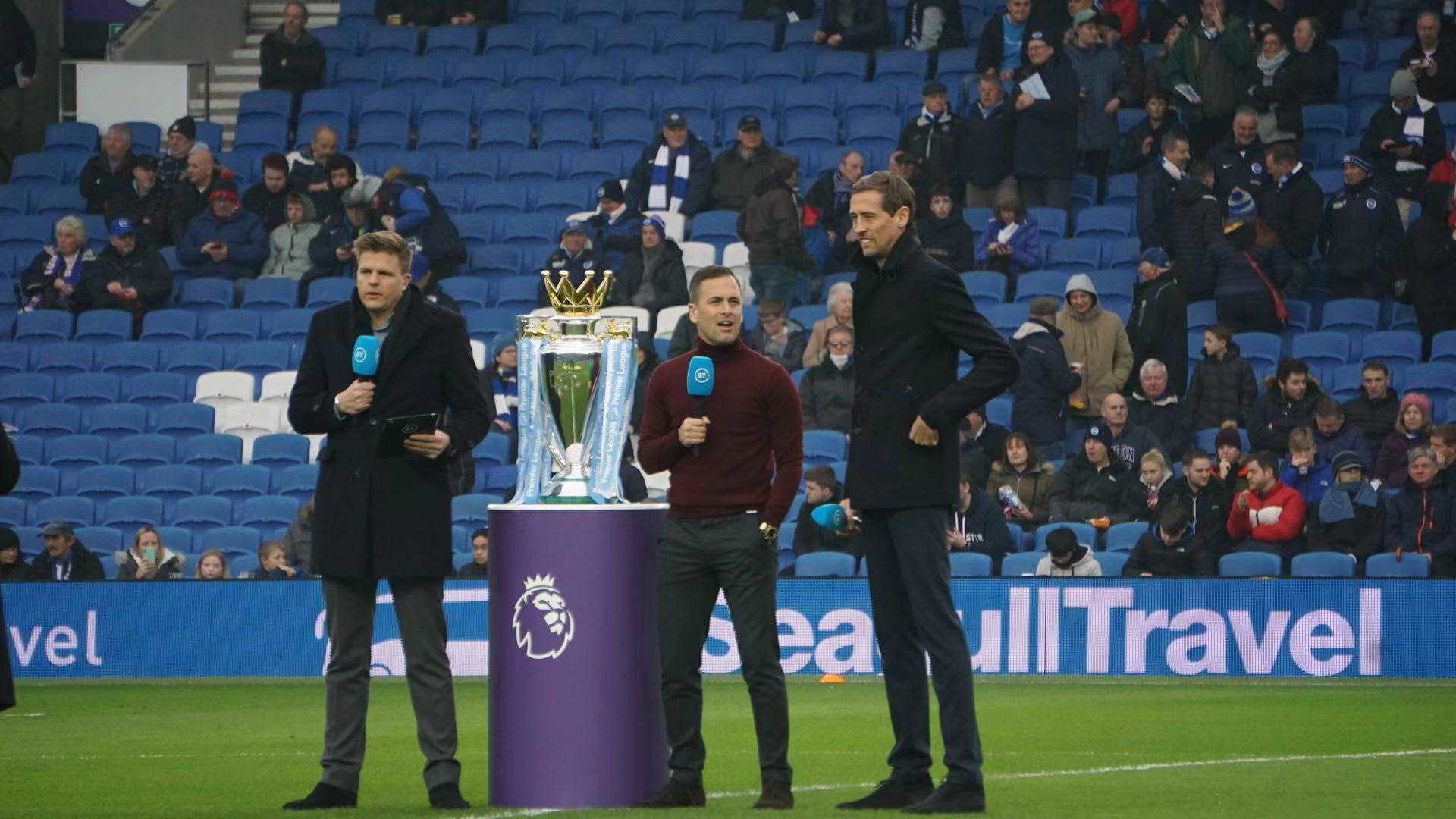 让更多球迷 让更多球迷